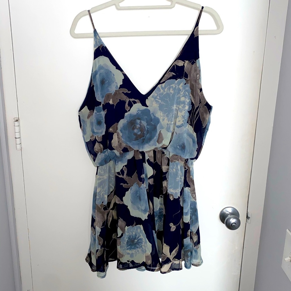 Boutique Floral Romper - Size L